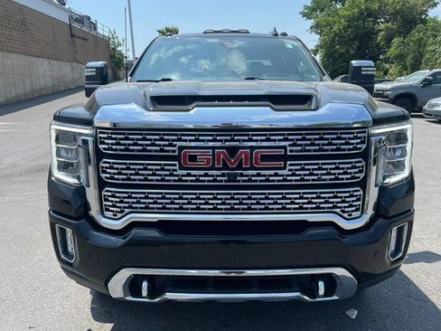 Used 2021 GMC Sierra 3500 Denali w/ Denali Ultimate Package AWD/4WD image 2
