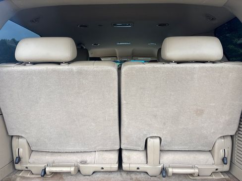 Used 2010 Chevrolet Tahoe LT RWD image 10