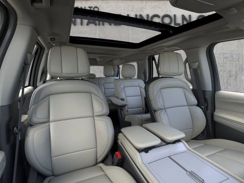 New 2026 Lincoln Navigator L Reserve AWD/4WD image 10