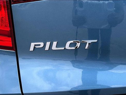 Used 2018 Honda Pilot EX-L image 32