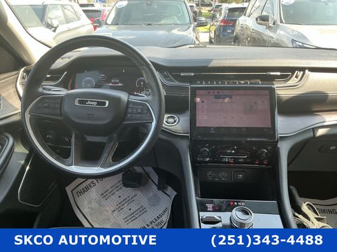 Used 2021 Jeep Grand Cherokee L Limited AWD/4WD image 15