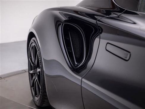 New 2025 Lotus Emira image 12