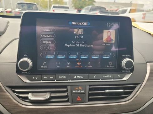 Certified 2025 Nissan Altima 2.5 SV FWD image 23