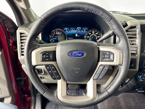 Used 2015 Ford F150 Lariat image 13