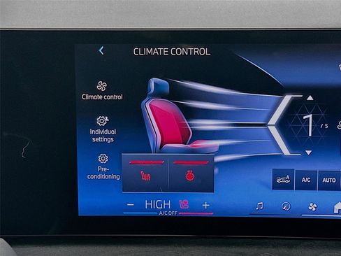 Certified 2024 BMW X6 xDrive40i image 21