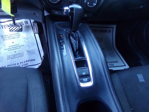 Used 2022 Honda HR-V Sport image 33