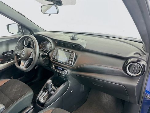 Used 2020 Nissan Kicks SR image 26