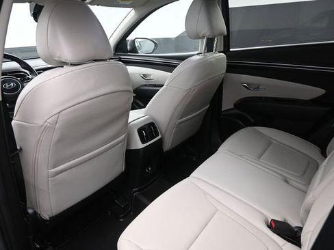 Used 2024 Hyundai Tucson SEL w/ Convenience Package FWD image 2