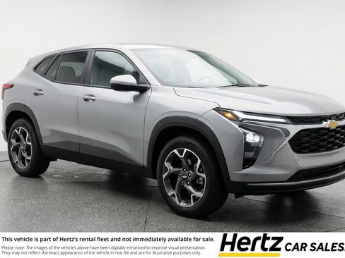 Used 2025 Chevrolet Trax LT w/ LT Convenience Package image 1