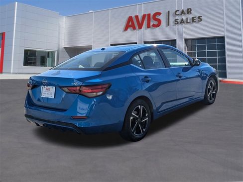 Used 2024 Nissan Sentra SV image 6