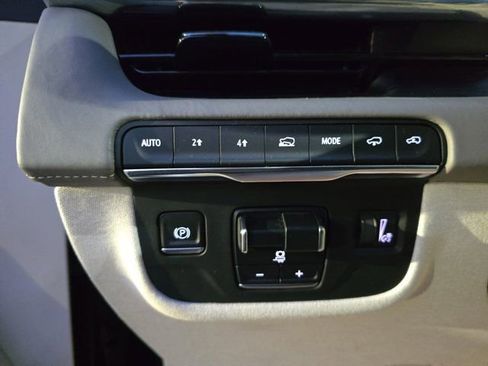 Certified 2021 Cadillac Escalade Sport Platinum image 26