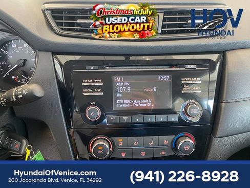Used 2017 Nissan Rogue S FWD image 14