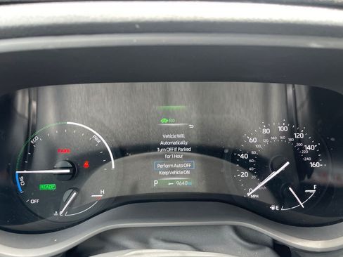 Used 2023 Toyota Sienna XSE w/ XSE Plus Package AWD/4WD image 13