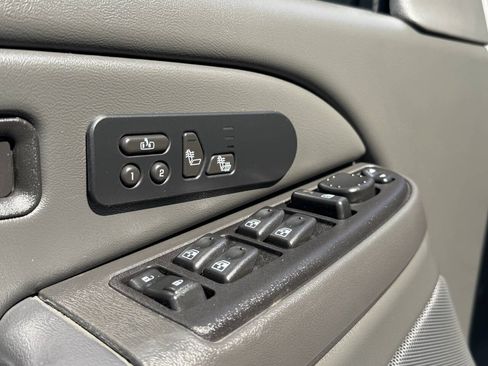 Used 2007 Chevrolet Silverado 2500 LT w/ Onstar Plus Package AWD/4WD image 20