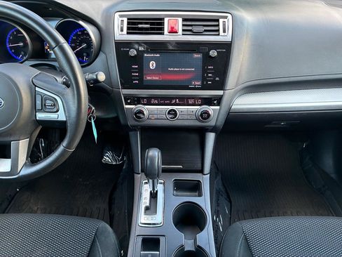 Used 2017 Subaru Outback 2.5i Premium w/ Popular Package #1 AWD/4WD image 29