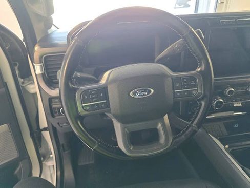 Used 2023 Ford F250 Lariat w/ FX4 Off-Road Package AWD/4WD image 13