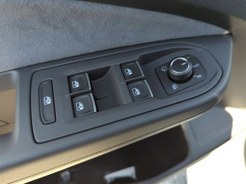 New 2026 Volkswagen Golf w/ Euro Style Package image 29