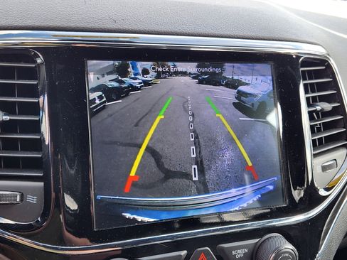 Used 2019 Jeep Grand Cherokee Limited w/ Trailer Tow Group IV image 21