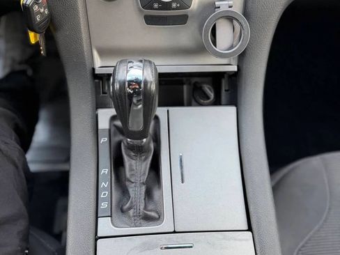 Used 2016 Ford Taurus SEL AWD/4WD image 15