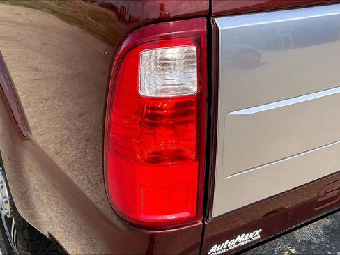 Used 2015 Ford F350 Platinum w/ Platinum Package AWD/4WD image 26