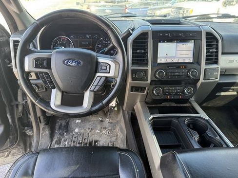 Used 2019 Ford F350 Lariat w/ Chrome Package image 10