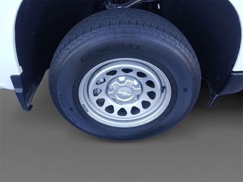 Used 2022 Chevrolet Silverado 1500 W/T w/ WT Value Package image 16