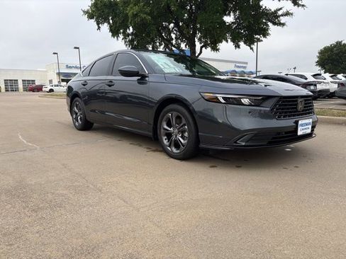 New 2026 Honda Accord EX-L image 6