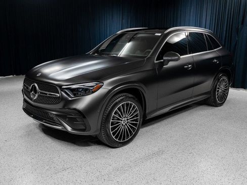 New 2026 Mercedes-Benz GLC 300 image 1