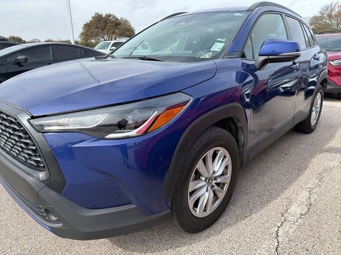 Used 2024 Toyota Corolla Cross LE image 1