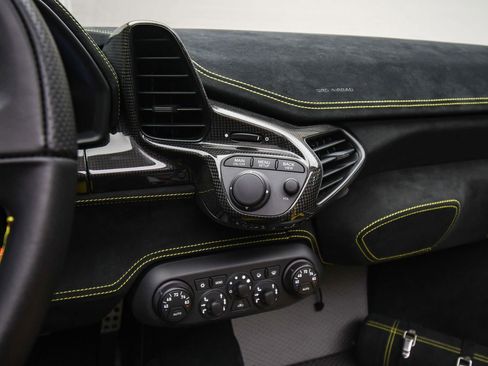 Used 2015 Ferrari 458 Speciale A image 46