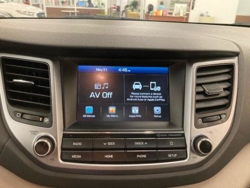 Used 2018 Hyundai Tucson SEL FWD image 16