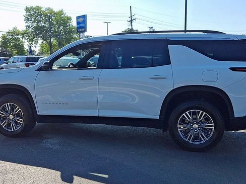 Certified 2024 Chevrolet Traverse LT AWD/4WD image 8