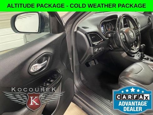 Used 2020 Jeep Cherokee Latitude Plus AWD/4WD image 10