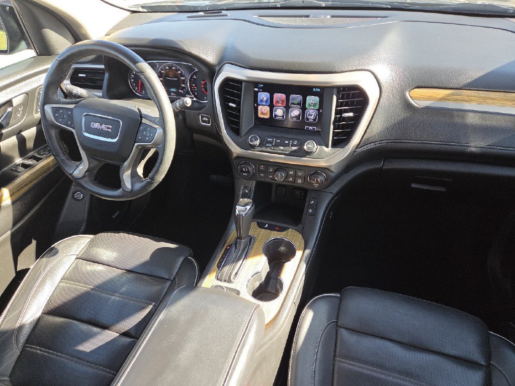 Used 2017 GMC Acadia Denali AWD/4WD image 30