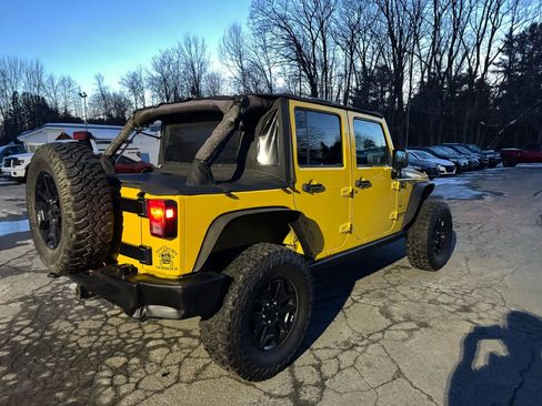 Used 2015 Jeep Wrangler Unlimited Sport AWD/4WD image 3