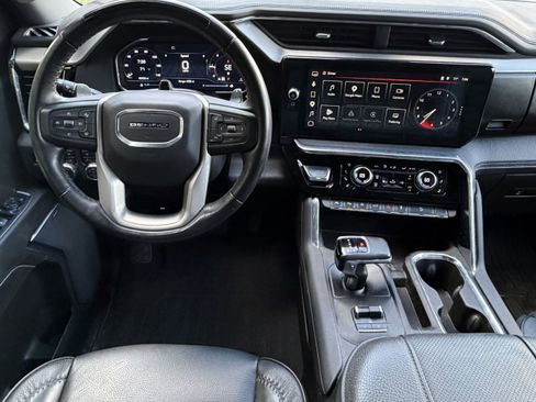 Used 2025 GMC Sierra 1500 Denali AWD/4WD image 24