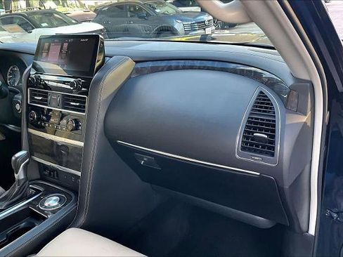 Certified 2023 Nissan Armada Platinum image 17