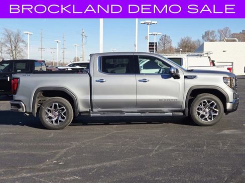 New 2026 GMC Sierra 1500 SLT w/ SLT Premium Plus Package image 2