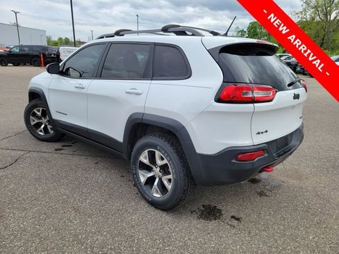 Used 2015 Jeep Cherokee Trailhawk w/ Comfort/Convenience Group AWD/4WD image 5