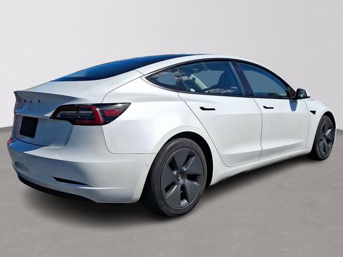Used 2021 Tesla Model 3 Standard Range Plus RWD image 6