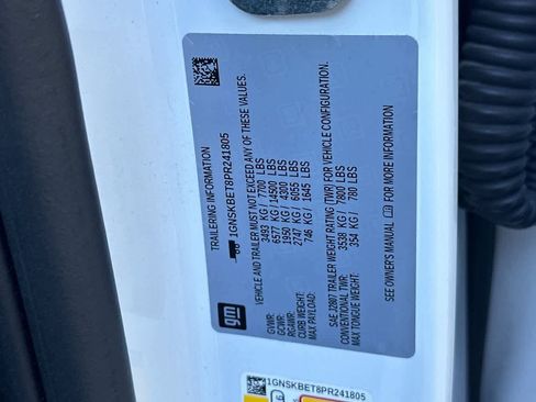 Used 2023 Chevrolet Suburban LS w/ Driver Alert Package image 43