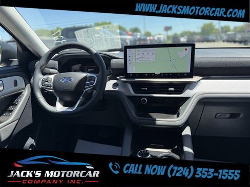 Used 2025 Ford Explorer Active w/ Active Comfort Package AWD/4WD image 17