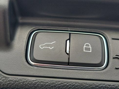 Certified 2023 Ford Explorer XLT w/ Equipment Group 202A RWD image 10