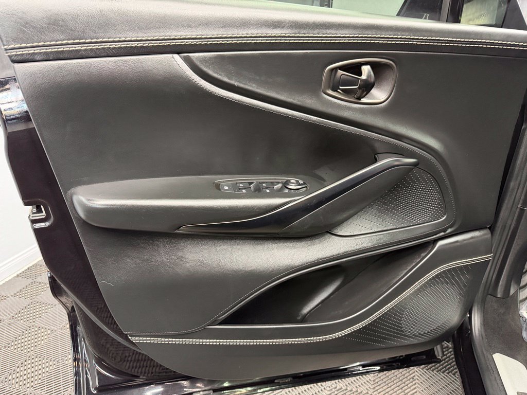 Used 2021 Aston Martin DBX AWD/4WD image 34