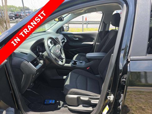 Used 2024 GMC Terrain SLE w/ Elevation Edition FWD image 6