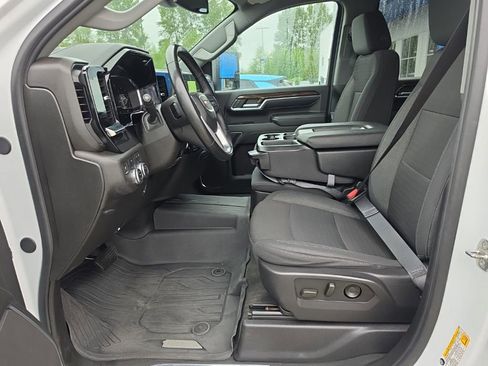 Used 2024 GMC Sierra 3500 SLE AWD/4WD image 21
