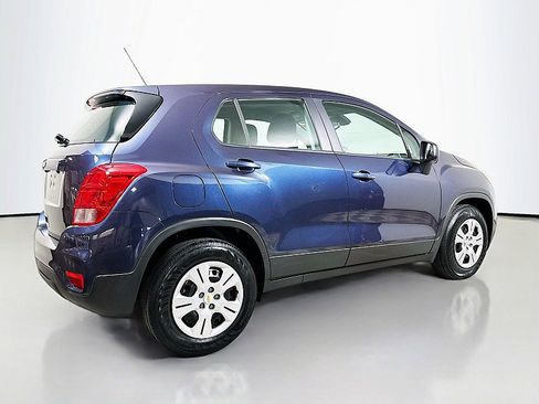 Used 2019 Chevrolet Trax LS image 7