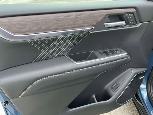 New 2026 GMC Acadia Denali w/ Super Cruise Package image 20