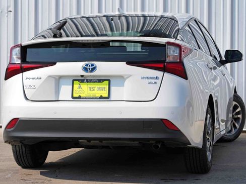 Used 2022 Toyota Prius XLE w/ Premium Convenience Package image 4