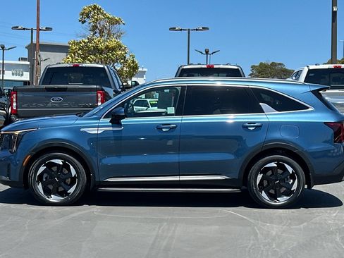 Certified 2025 Kia Sorento SX Prestige AWD/4WD image 10